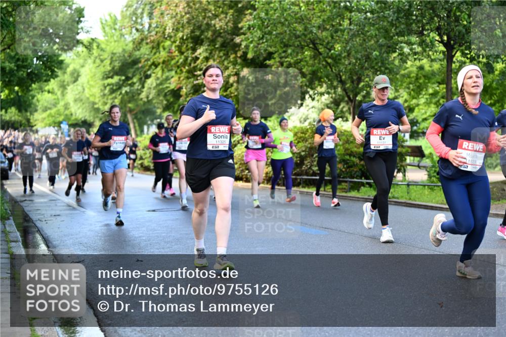 14.06.2026 - REWE Women's Run Dr. Thomas Lammeyer http://msf.ph/oto/9755126 14.06.2026 09:18:34 Laufen 11325, 7, 11131, 1533 meine-sportfotos.de