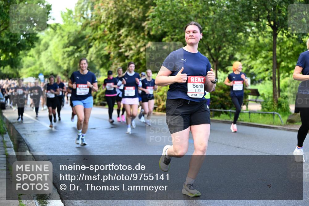 14.06.2026 - REWE Women's Run Dr. Thomas Lammeyer http://msf.ph/oto/9755141 14.06.2026 09:18:35 Laufen 11325, 7 meine-sportfotos.de