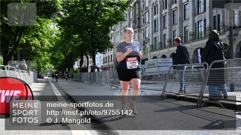 14.06.2026 - REWE Women's Run J. Mangold http://msf.ph/oto/9755142 14.06.2026 10:15:31 Ziel 10314, 10420, 10472, 10487, 10698, 11029, 11168, 11380, 11381 meine-sportfotos.de