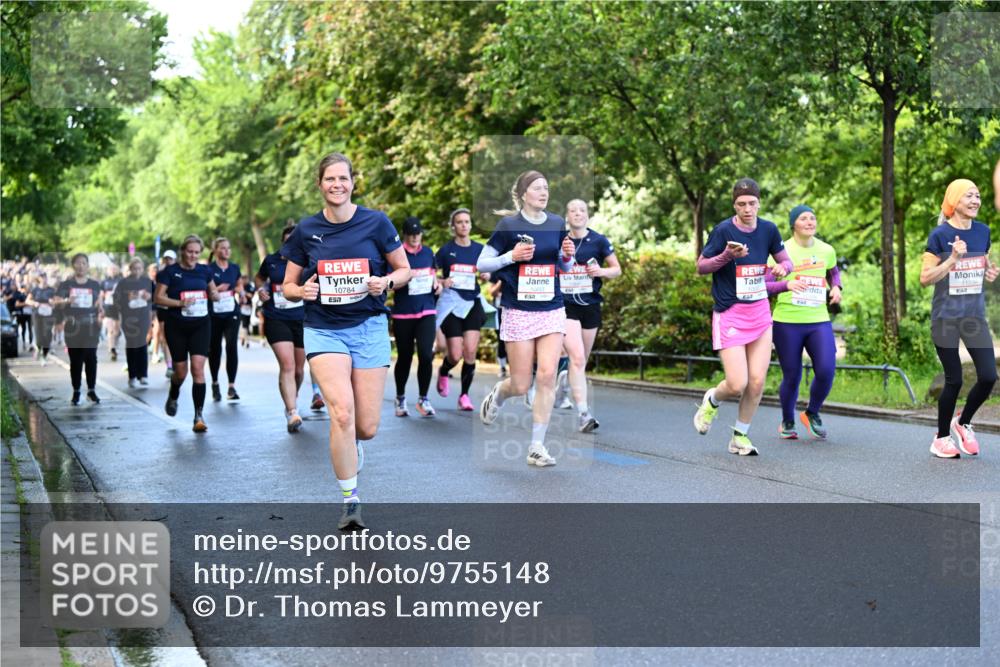 14.06.2026 - REWE Women's Run Dr. Thomas Lammeyer http://msf.ph/oto/9755148 14.06.2026 09:18:35 Laufen 10784, 7 meine-sportfotos.de