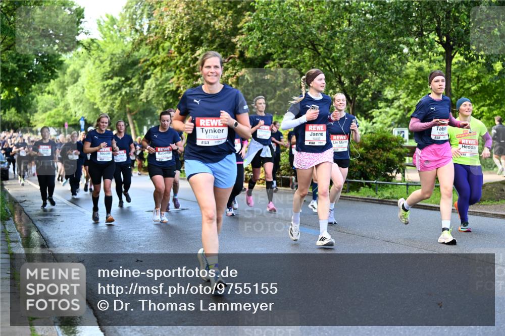 14.06.2026 - REWE Women's Run Dr. Thomas Lammeyer http://msf.ph/oto/9755155 14.06.2026 09:18:36 Laufen 10784, 7, 10043, 57, 100, 7, 10104 meine-sportfotos.de