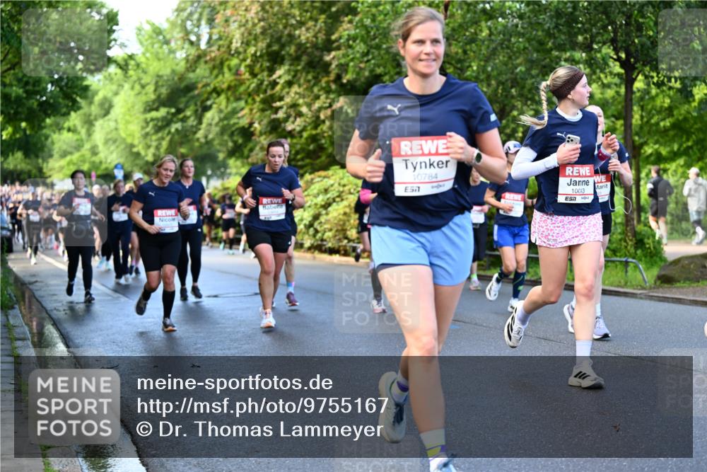 14.06.2026 - REWE Women's Run Dr. Thomas Lammeyer http://msf.ph/oto/9755167 14.06.2026 09:18:37 Laufen 10784, 10043 meine-sportfotos.de