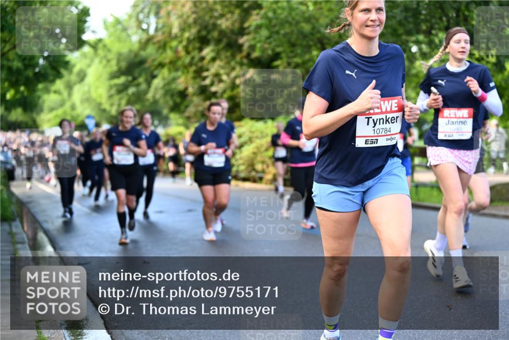 14.06.2026 - REWE Women's Run Dr. Thomas Lammeyer http://msf.ph/oto/9755171 14.06.2026 09:18:37 Laufen 10784, 10043 meine-sportfotos.de