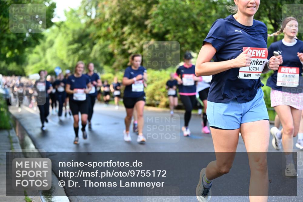 14.06.2026 - REWE Women's Run Dr. Thomas Lammeyer http://msf.ph/oto/9755172 14.06.2026 09:18:37 Laufen 10784 meine-sportfotos.de