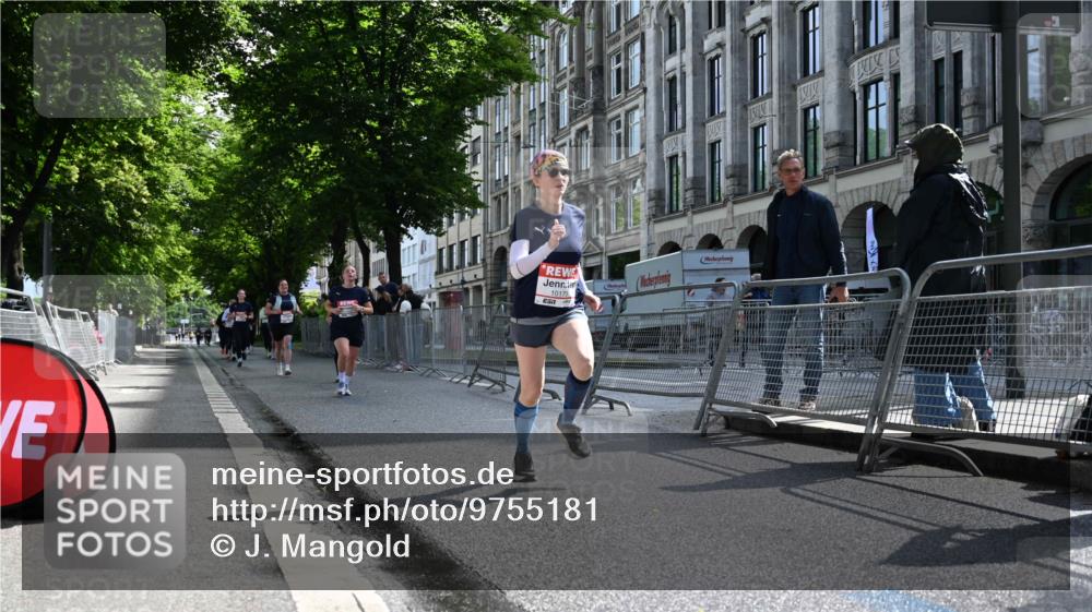 14.06.2026 - REWE Women's Run J. Mangold http://msf.ph/oto/9755181 14.06.2026 10:15:47 Ziel 10037, 10038, 10143, 10179, 11072, 11085 meine-sportfotos.de