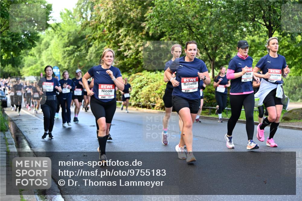 14.06.2026 - REWE Women's Run Dr. Thomas Lammeyer http://msf.ph/oto/9755183 14.06.2026 09:18:38 Laufen 10923, 7, 10664, 7, 10677, 10405, 51 meine-sportfotos.de