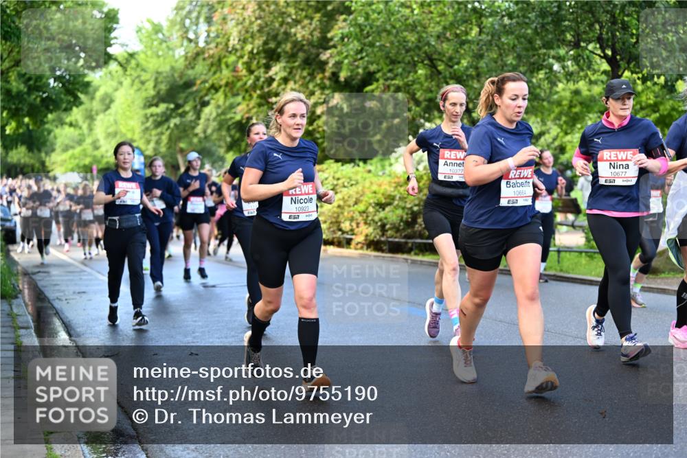 14.06.2026 - REWE Women's Run Dr. Thomas Lammeyer http://msf.ph/oto/9755190 14.06.2026 09:18:39 Laufen 10923, 7, 10377, 7, 10664, 3, 10677, 7 meine-sportfotos.de
