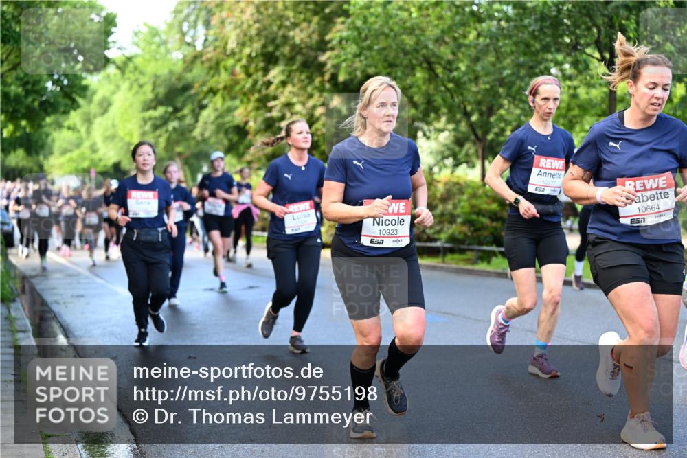 14.06.2026 - REWE Women's Run Dr. Thomas Lammeyer http://msf.ph/oto/9755198 14.06.2026 09:18:39 Laufen 10923, 10377, 10664, 7 meine-sportfotos.de