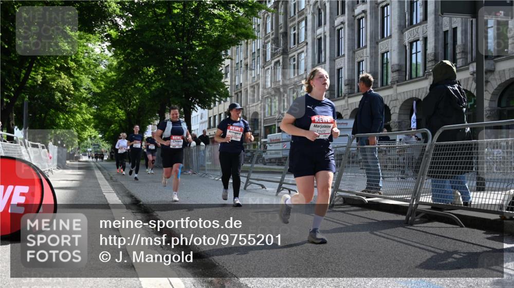 14.06.2026 - REWE Women's Run J. Mangold http://msf.ph/oto/9755201 14.06.2026 10:15:51 Ziel 10037, 10143, 10179, 10289, 11072, 11085 meine-sportfotos.de