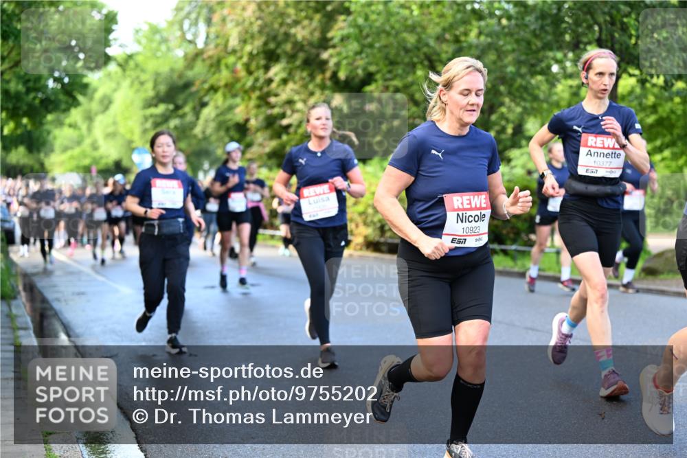 14.06.2026 - REWE Women's Run Dr. Thomas Lammeyer http://msf.ph/oto/9755202 14.06.2026 09:18:40 Laufen 10923, 10377 meine-sportfotos.de