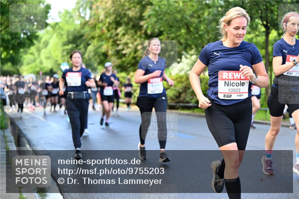 14.06.2026 - REWE Women's Run Dr. Thomas Lammeyer http://msf.ph/oto/9755203 14.06.2026 09:18:40 Laufen 10923, 10377 meine-sportfotos.de