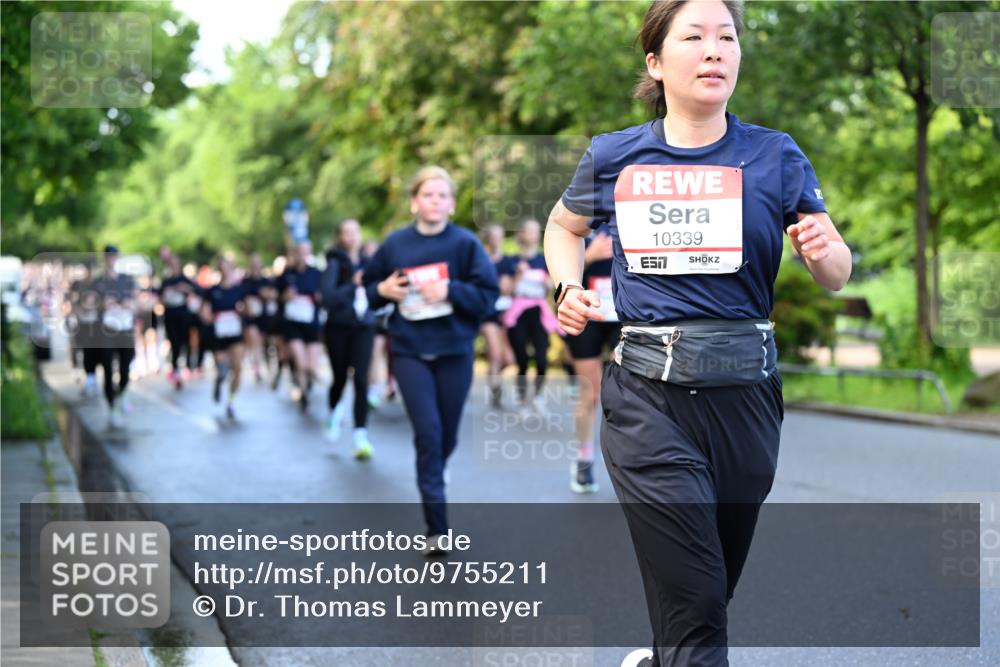 14.06.2026 - REWE Women's Run Dr. Thomas Lammeyer http://msf.ph/oto/9755211 14.06.2026 09:18:42 Laufen 10339, 7 meine-sportfotos.de