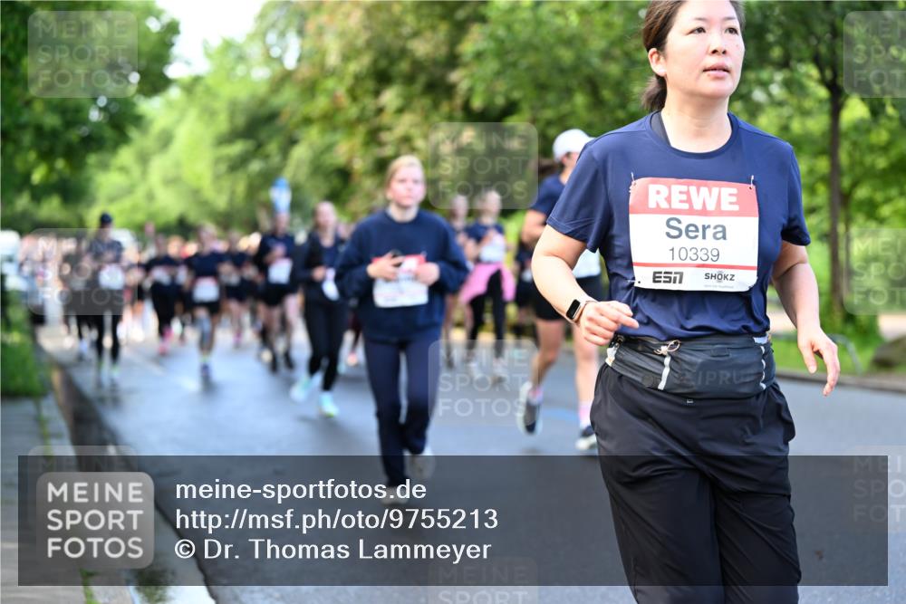14.06.2026 - REWE Women's Run Dr. Thomas Lammeyer http://msf.ph/oto/9755213 14.06.2026 09:18:42 Laufen 10339, 7 meine-sportfotos.de