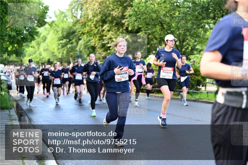 14.06.2026 - REWE Women's Run Dr. Thomas Lammeyer http://msf.ph/oto/9755215 14.06.2026 09:18:42 Laufen 10421 meine-sportfotos.de