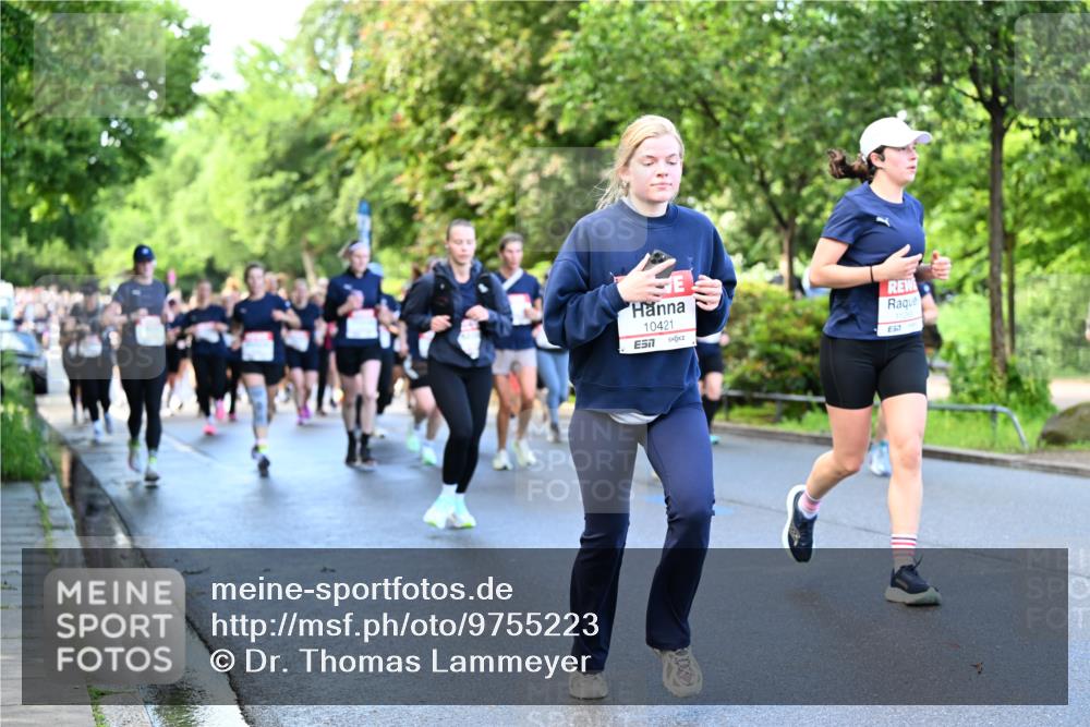 14.06.2026 - REWE Women's Run Dr. Thomas Lammeyer http://msf.ph/oto/9755223 14.06.2026 09:18:43 Laufen 10421, 7, 7 meine-sportfotos.de
