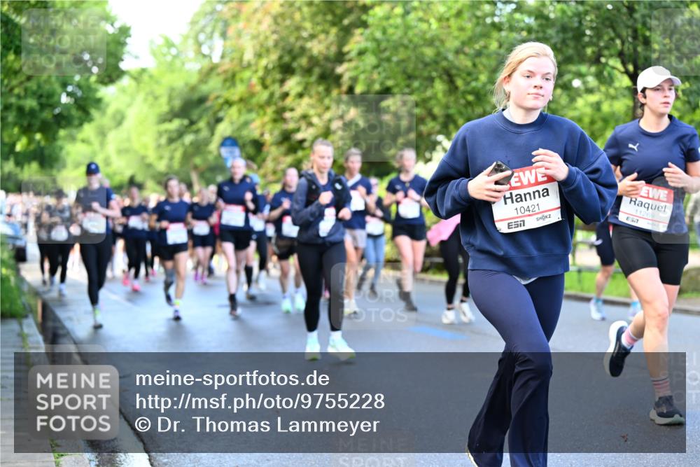 14.06.2026 - REWE Women's Run Dr. Thomas Lammeyer http://msf.ph/oto/9755228 14.06.2026 09:18:43 Laufen 10421, 7, 11269 meine-sportfotos.de