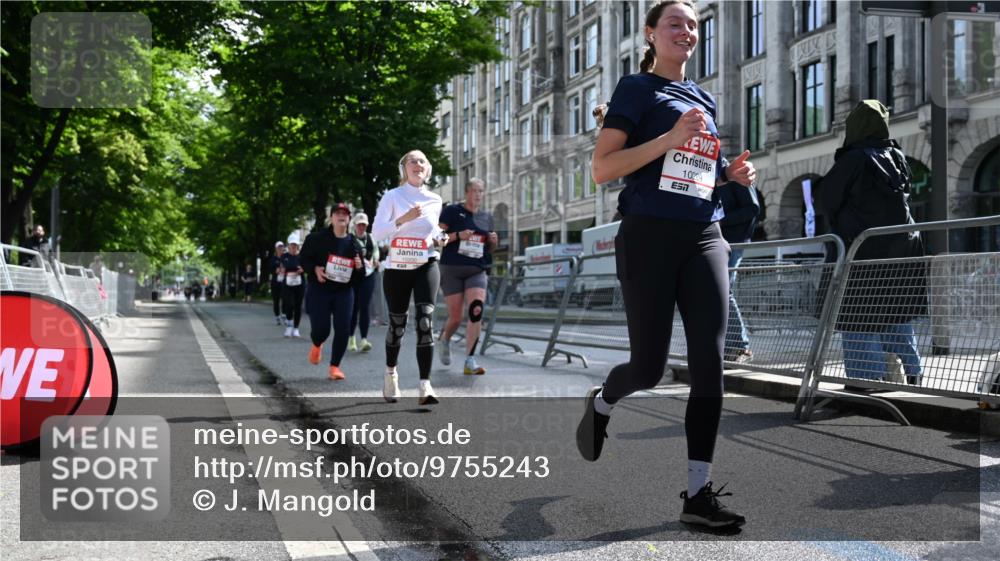 14.06.2026 - REWE Women's Run J. Mangold http://msf.ph/oto/9755243 14.06.2026 10:15:57 Ziel 10143, 10200, 10289, 10658, 11061, 11085, 11227, 11490 meine-sportfotos.de