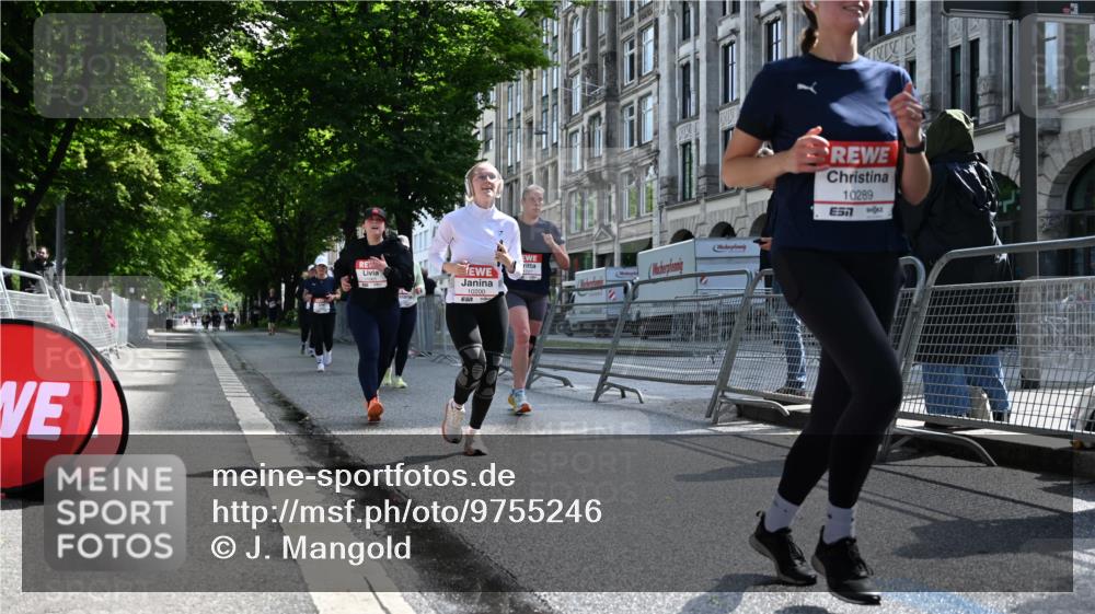 14.06.2026 - REWE Women's Run J. Mangold http://msf.ph/oto/9755246 14.06.2026 10:15:57 Ziel 10143, 10200, 10289, 10658, 11061, 11085, 11227, 11490 meine-sportfotos.de