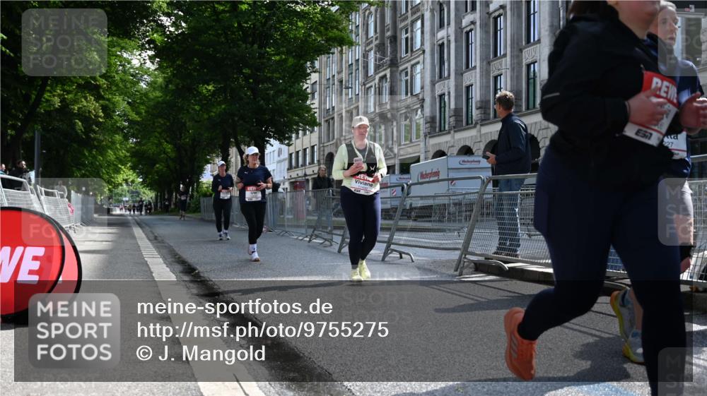 14.06.2026 - REWE Women's Run J. Mangold http://msf.ph/oto/9755275 14.06.2026 10:16:00 Ziel 10200, 10289, 10658, 11061, 11222, 11227, 11490 meine-sportfotos.de