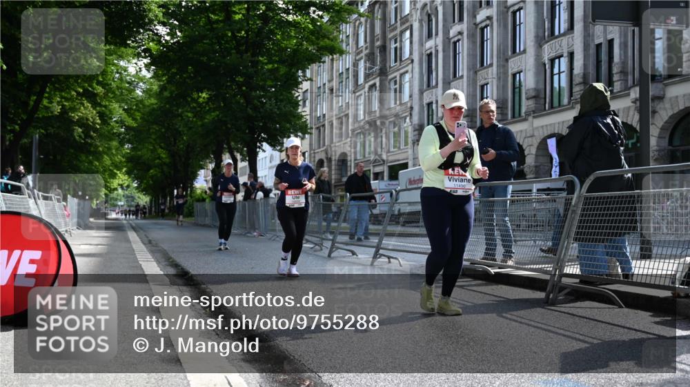 14.06.2026 - REWE Women's Run J. Mangold http://msf.ph/oto/9755288 14.06.2026 10:16:01 Ziel 10200, 10289, 10658, 11061, 11222, 11227, 11490 meine-sportfotos.de