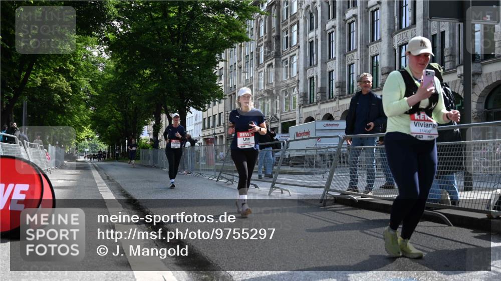 14.06.2026 - REWE Women's Run J. Mangold http://msf.ph/oto/9755297 14.06.2026 10:16:02 Ziel 10200, 10658, 11061, 11222, 11227, 11490 meine-sportfotos.de