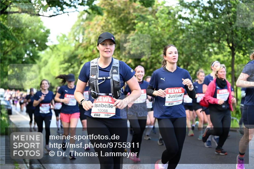 14.06.2026 - REWE Women's Run Dr. Thomas Lammeyer http://msf.ph/oto/9755311 14.06.2026 09:18:49 Laufen 10068, 7, 69, 10931, 7 meine-sportfotos.de