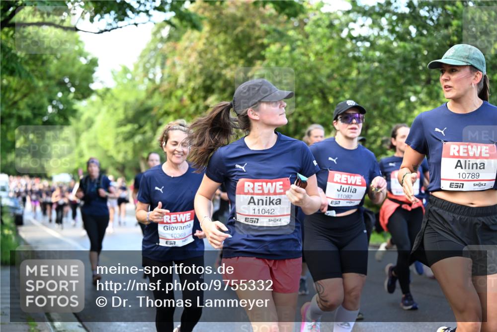 14.06.2026 - REWE Women's Run Dr. Thomas Lammeyer http://msf.ph/oto/9755332 14.06.2026 09:18:51 Laufen 10369, 11042, 57, 11092, 10789 meine-sportfotos.de