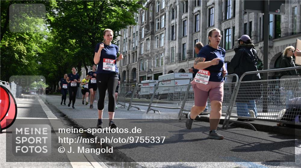 14.06.2026 - REWE Women's Run J. Mangold http://msf.ph/oto/9755337 14.06.2026 10:16:53 Ziel 10035, 10216, 10957, 10990, 11000, 11226, 11400 meine-sportfotos.de