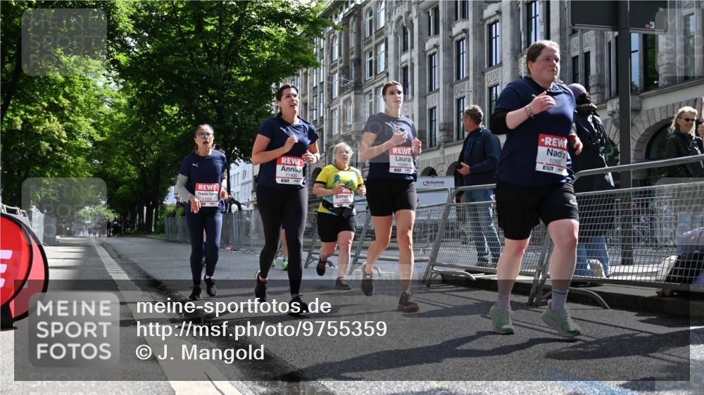 14.06.2026 - REWE Women's Run J. Mangold http://msf.ph/oto/9755359 14.06.2026 10:16:56 Ziel 10035, 10216, 10863, 10957, 10990, 11000, 11088, 11226, 11400 meine-sportfotos.de