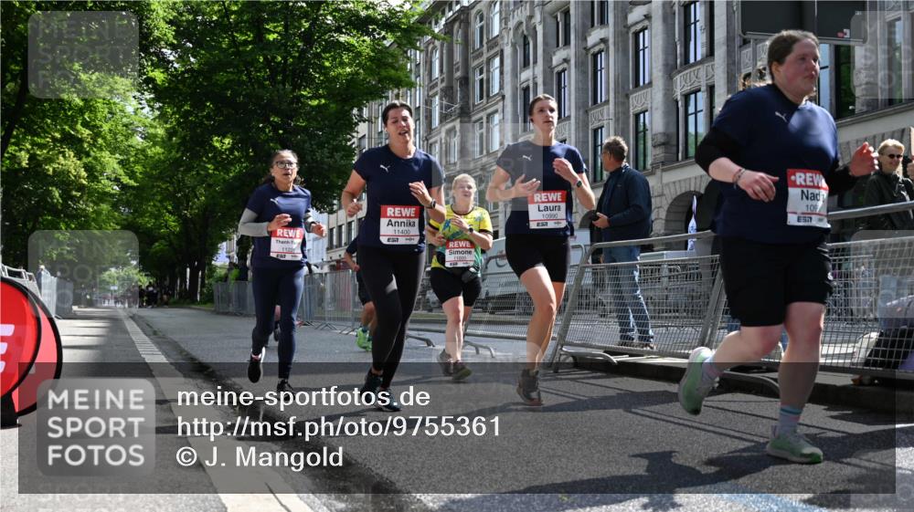 14.06.2026 - REWE Women's Run J. Mangold http://msf.ph/oto/9755361 14.06.2026 10:16:57 Ziel 10035, 10216, 10863, 10957, 10990, 11000, 11088, 11226, 11400 meine-sportfotos.de
