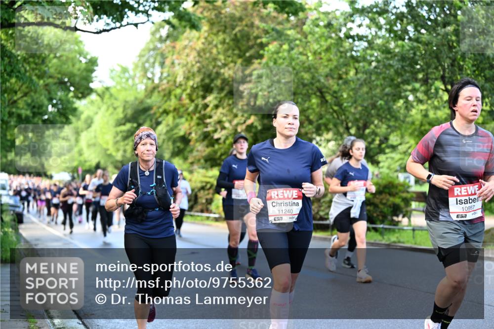 14.06.2026 - REWE Women's Run Dr. Thomas Lammeyer http://msf.ph/oto/9755362 14.06.2026 09:18:54 Laufen 11240, 57, 10967, 7 meine-sportfotos.de