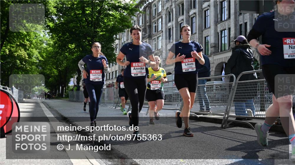 14.06.2026 - REWE Women's Run J. Mangold http://msf.ph/oto/9755363 14.06.2026 10:16:57 Ziel 10035, 10216, 10863, 10957, 10990, 11000, 11088, 11226, 11400 meine-sportfotos.de