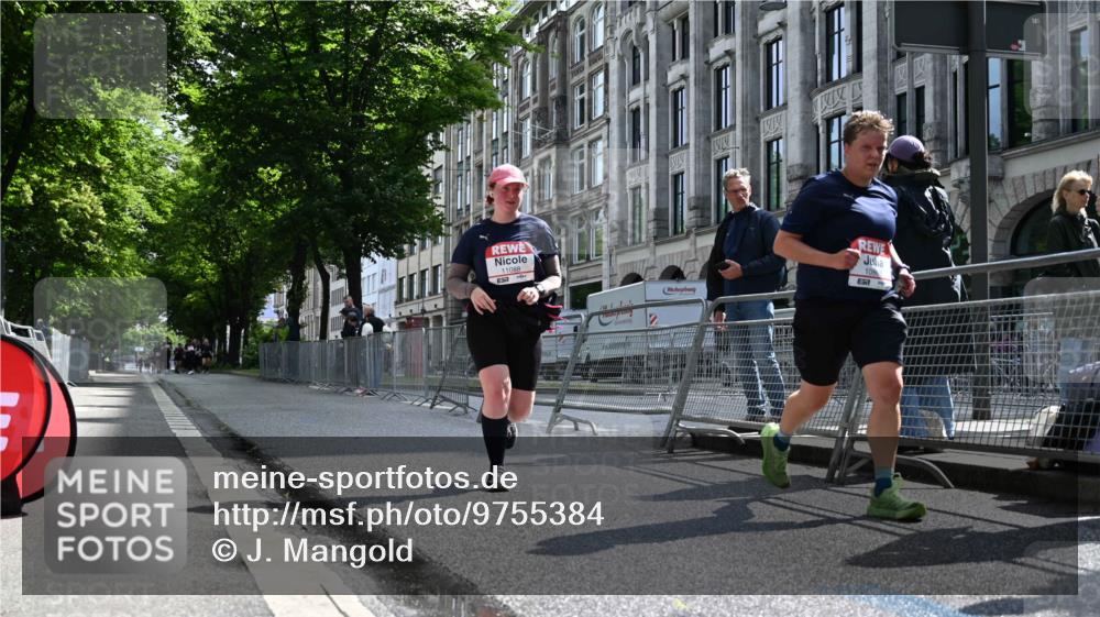 14.06.2026 - REWE Women's Run J. Mangold http://msf.ph/oto/9755384 14.06.2026 10:17:00 Ziel 10863, 10957, 10990, 11000, 11088, 11226, 11400 meine-sportfotos.de