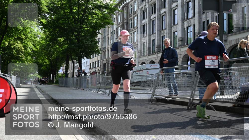 14.06.2026 - REWE Women's Run J. Mangold http://msf.ph/oto/9755386 14.06.2026 10:17:00 Ziel 10863, 10957, 10990, 11000, 11088, 11226, 11400 meine-sportfotos.de