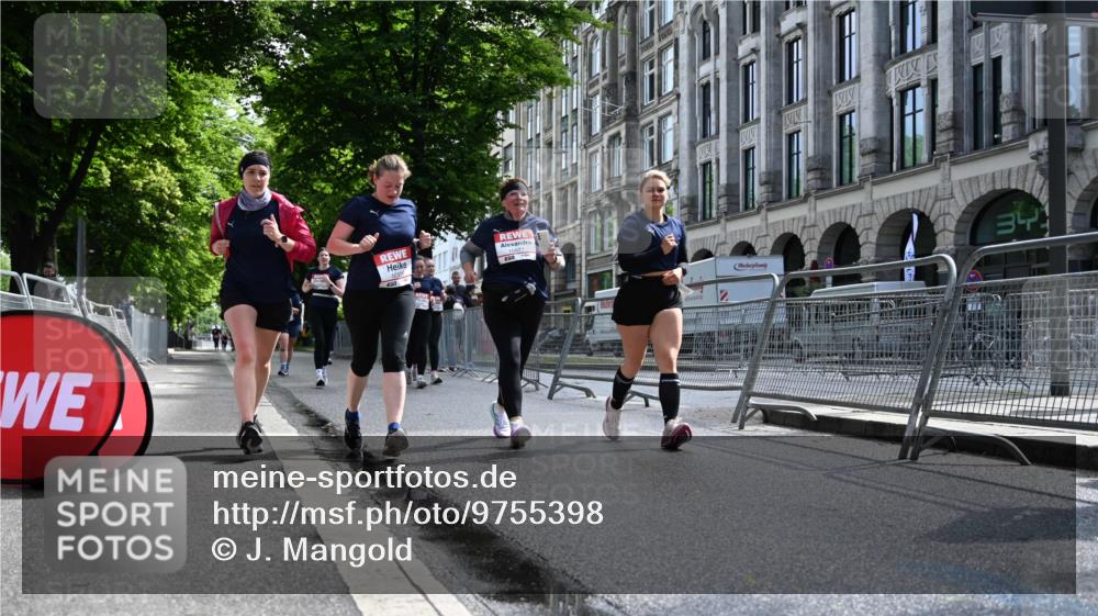 14.06.2026 - REWE Women's Run J. Mangold http://msf.ph/oto/9755398 14.06.2026 10:17:23 Ziel 10270, 10316, 10615, 10797, 10807, 10877 meine-sportfotos.de