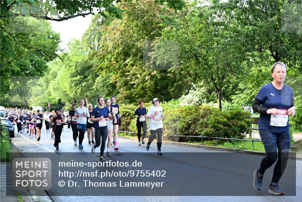 14.06.2026 - REWE Women's Run Dr. Thomas Lammeyer http://msf.ph/oto/9755402 14.06.2026 09:18:56 Laufen 149, 42, 10121 meine-sportfotos.de