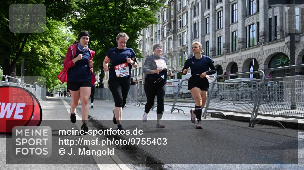 14.06.2026 - REWE Women's Run J. Mangold http://msf.ph/oto/9755403 14.06.2026 10:17:23 Ziel 10270, 10316, 10615, 10797, 10807, 10877 meine-sportfotos.de