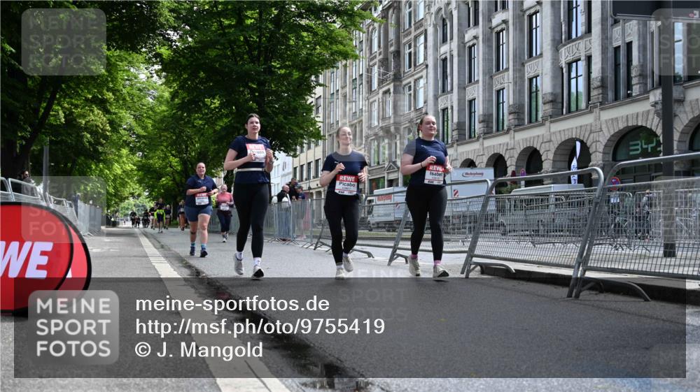 14.06.2026 - REWE Women's Run J. Mangold http://msf.ph/oto/9755419 14.06.2026 10:17:26 Ziel 10270, 10316, 10615, 10797, 10807, 10877, 10941 meine-sportfotos.de