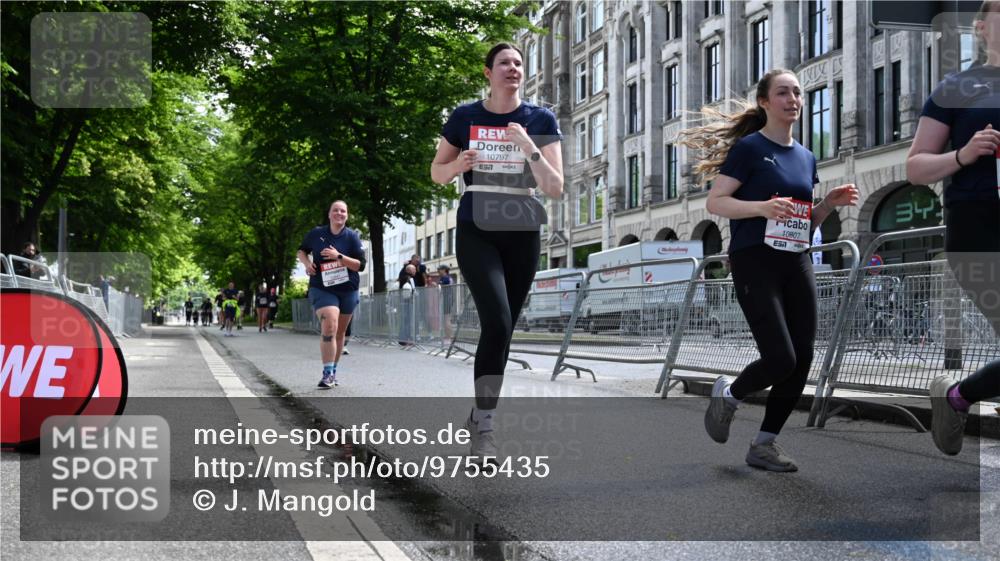 14.06.2026 - REWE Women's Run J. Mangold http://msf.ph/oto/9755435 14.06.2026 10:17:28 Ziel 10270, 10316, 10615, 10797, 10807, 10877, 10941 meine-sportfotos.de