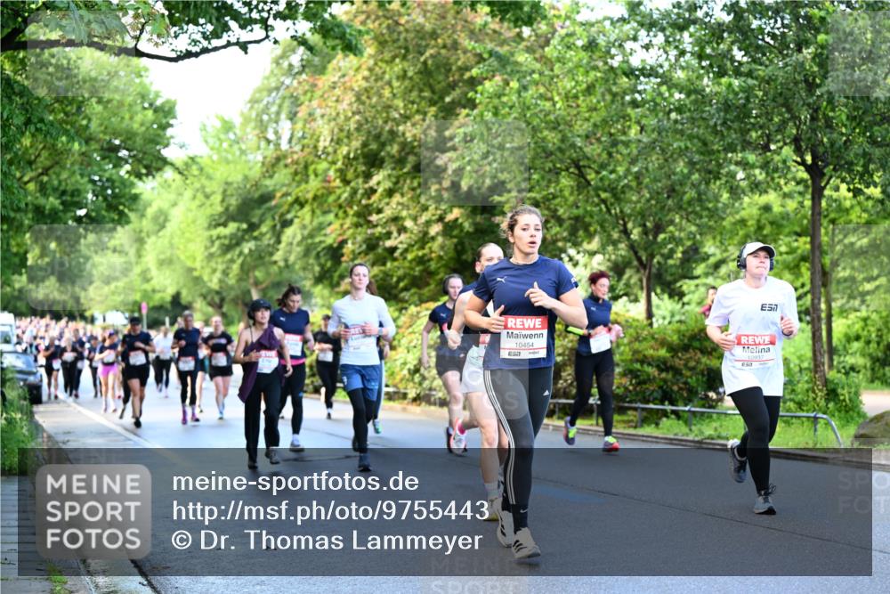 14.06.2026 - REWE Women's Run Dr. Thomas Lammeyer http://msf.ph/oto/9755443 14.06.2026 09:18:58 Laufen 10454, 7, 7, 10937, 57 meine-sportfotos.de