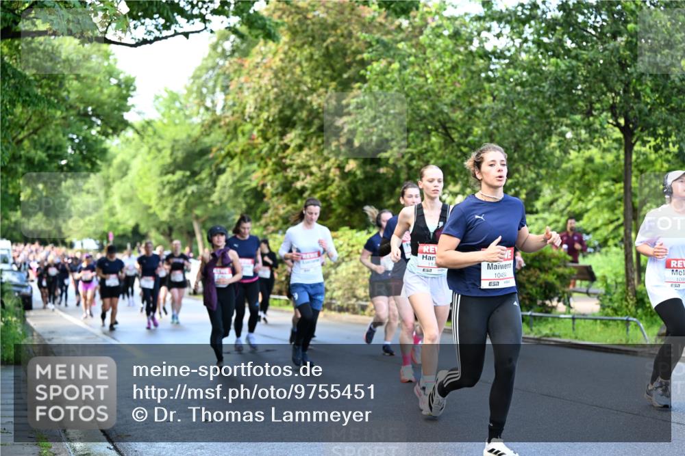 14.06.2026 - REWE Women's Run Dr. Thomas Lammeyer http://msf.ph/oto/9755451 14.06.2026 09:18:59 Laufen 11, 10454, 519, 1093, 7 meine-sportfotos.de