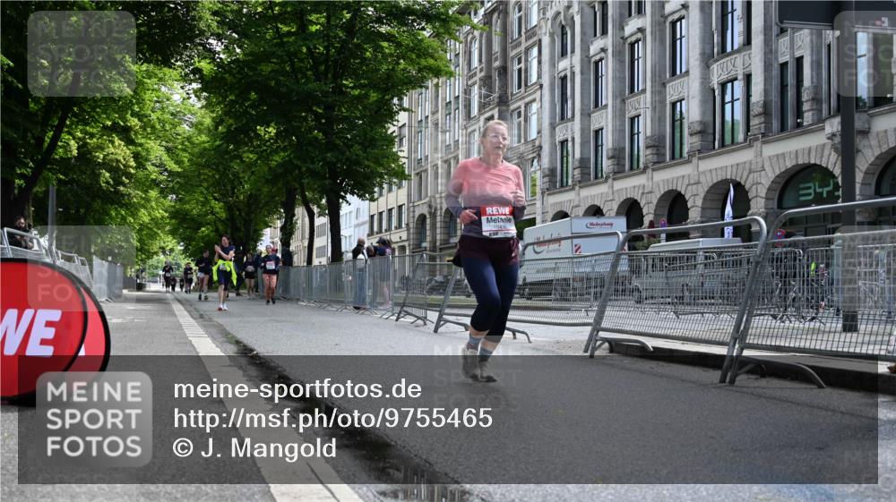 14.06.2026 - REWE Women's Run J. Mangold http://msf.ph/oto/9755465 14.06.2026 10:17:34 Ziel 10456, 10941 meine-sportfotos.de