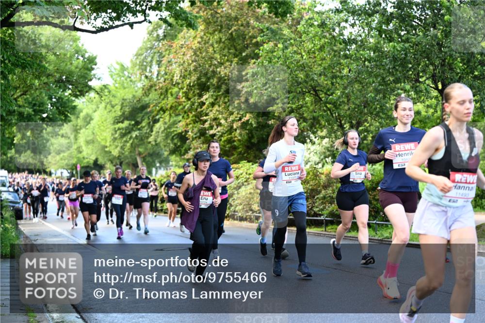 14.06.2026 - REWE Women's Run Dr. Thomas Lammeyer http://msf.ph/oto/9755466 14.06.2026 09:19:00 Laufen 1082, 7, 11377, 10724, 11493, 837 meine-sportfotos.de