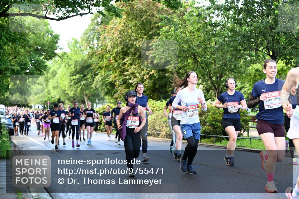 14.06.2026 - REWE Women's Run Dr. Thomas Lammeyer http://msf.ph/oto/9755471 14.06.2026 09:19:00 Laufen 10724, 11377, 10820, 7 meine-sportfotos.de