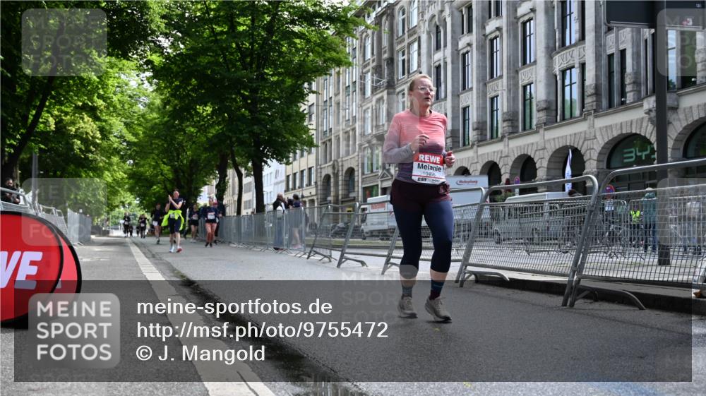 14.06.2026 - REWE Women's Run J. Mangold http://msf.ph/oto/9755472 14.06.2026 10:17:34 Ziel 10456, 10941 meine-sportfotos.de