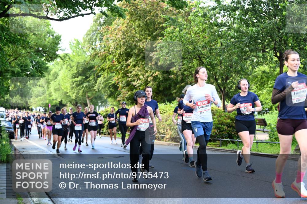 14.06.2026 - REWE Women's Run Dr. Thomas Lammeyer http://msf.ph/oto/9755473 14.06.2026 09:19:01 Laufen 10724, 11441, 57, 11377, 10820 meine-sportfotos.de