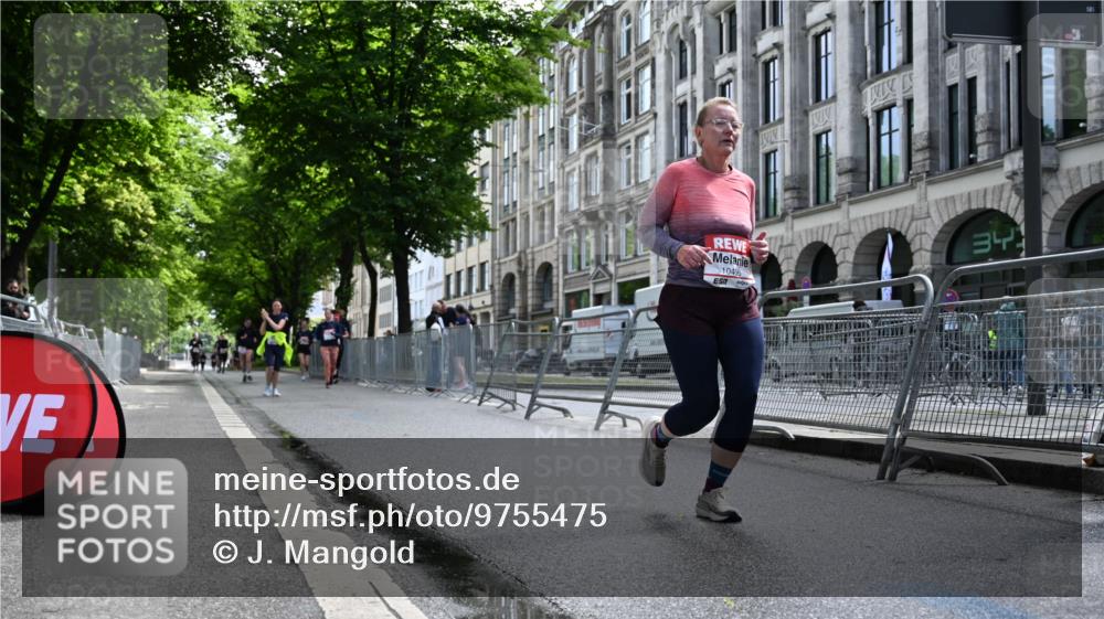 14.06.2026 - REWE Women's Run J. Mangold http://msf.ph/oto/9755475 14.06.2026 10:17:35 Ziel 10456, 10941 meine-sportfotos.de