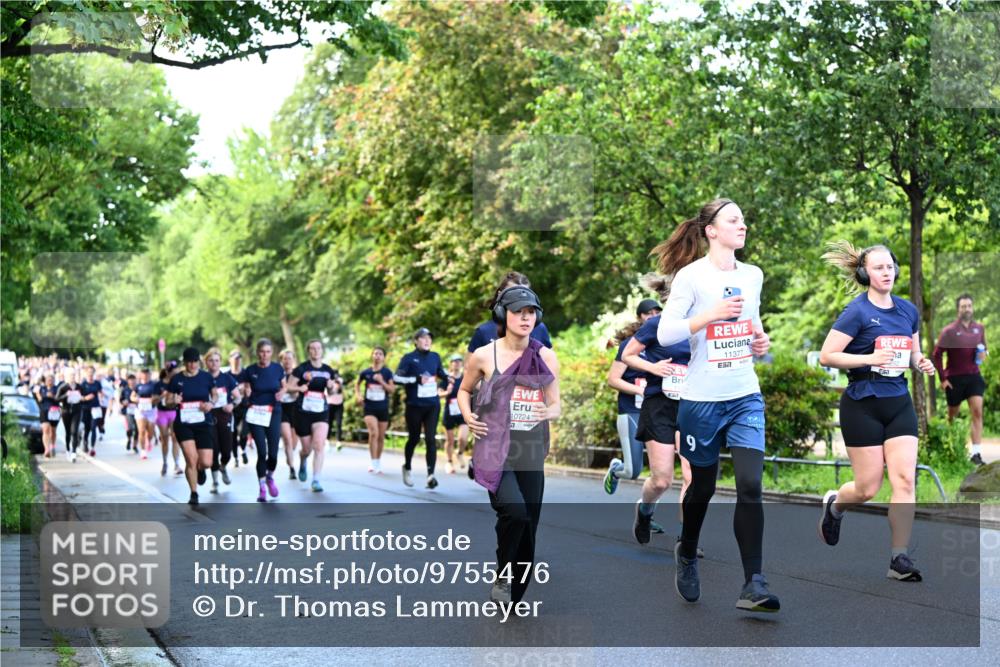 14.06.2026 - REWE Women's Run Dr. Thomas Lammeyer http://msf.ph/oto/9755476 14.06.2026 09:19:01 Laufen 10724, 11377, 7 meine-sportfotos.de