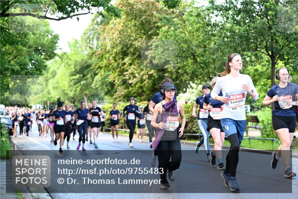 14.06.2026 - REWE Women's Run Dr. Thomas Lammeyer http://msf.ph/oto/9755483 14.06.2026 09:19:01 Laufen 10724, 7, 11377, 57, 1029 meine-sportfotos.de