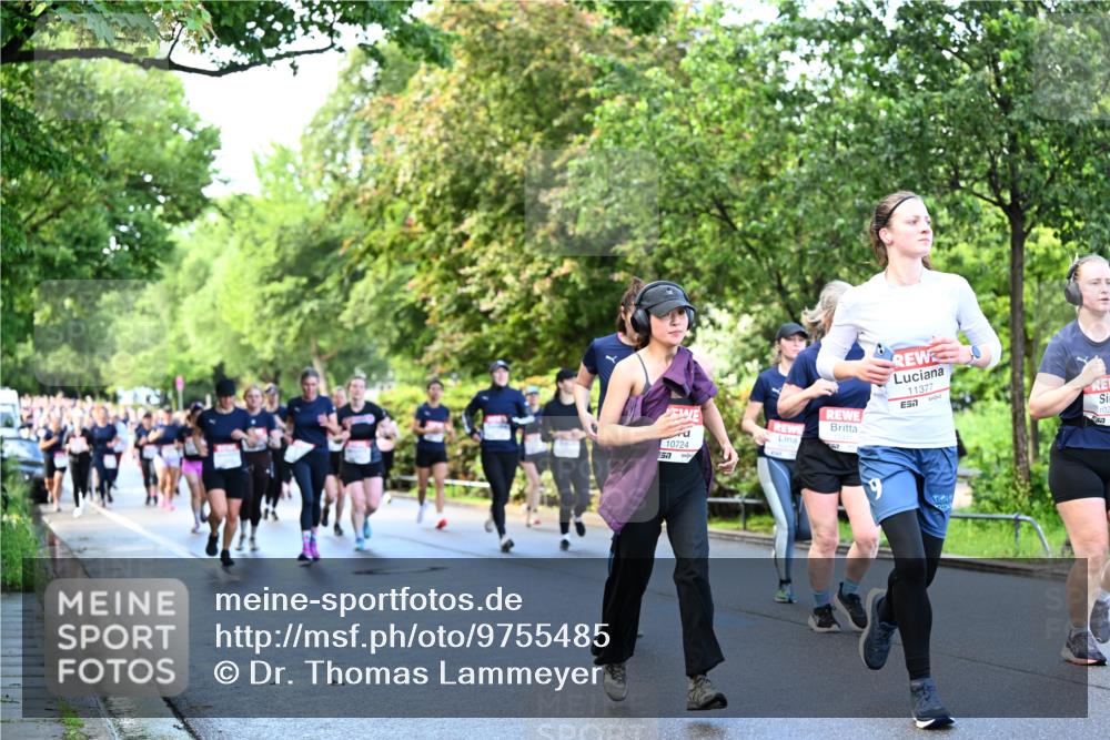 14.06.2026 - REWE Women's Run Dr. Thomas Lammeyer http://msf.ph/oto/9755485 14.06.2026 09:19:01 Laufen 10724, 11377, 57, 102 meine-sportfotos.de